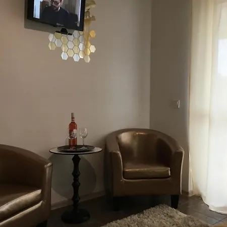 Апартаменты Happy House *